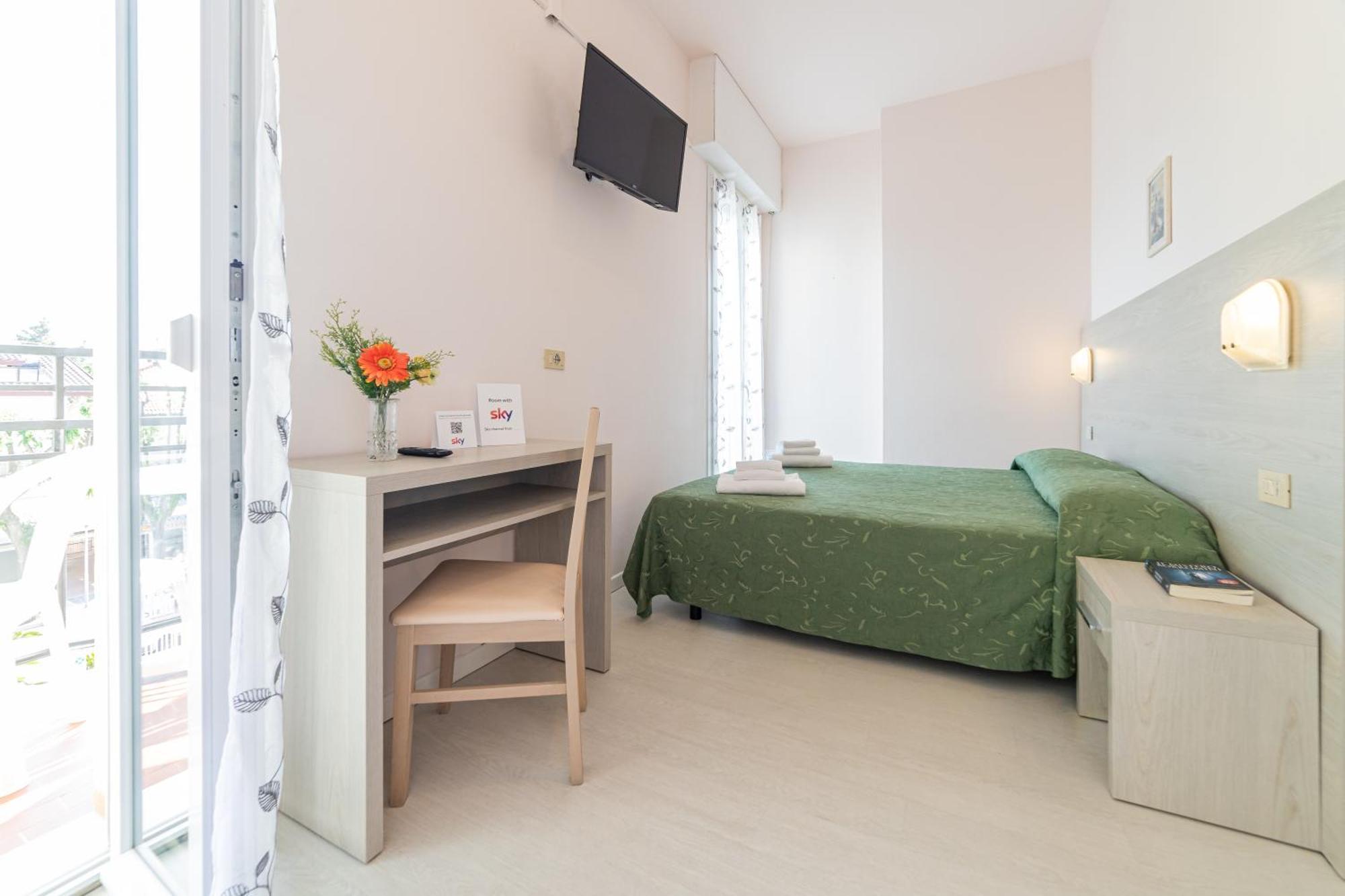 Hotel Royal Cattolica Bagian luar foto