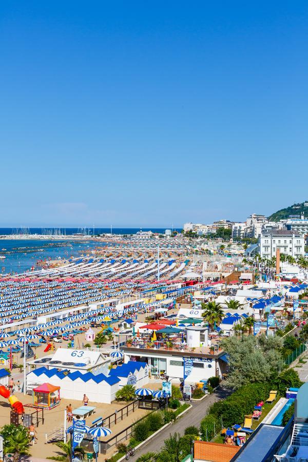 Hotel Royal Cattolica Bagian luar foto